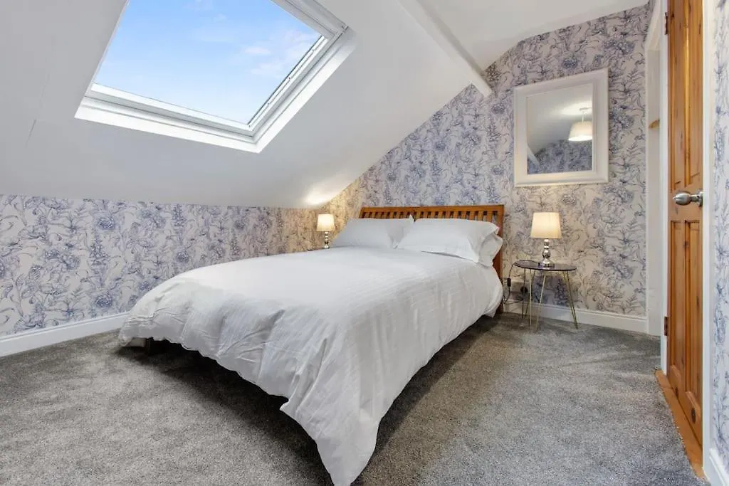 Daire City Centre Mid-Terrace Victorian Townhouse Belfast Birleşik Krallık